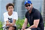 Bio and Facts of Oscar Maximilian Jackman, Hugh Jackman's Adoptive Son ·