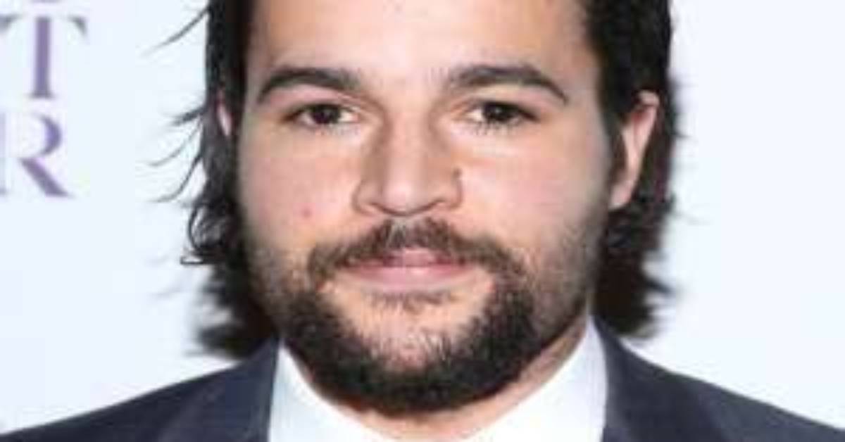 Christopher Abbott Height, Weight, Age, Girlfriend, Family, Biography