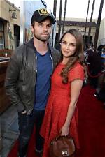 Daniel Gillies and Rachael Leigh Cook Announce Split After 15 Year's of Marriage