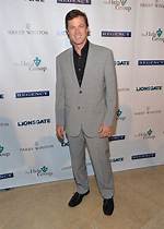 Eric Close Net Worth How Much Is Eric Close Worth?