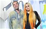 Exploring Avril Lavigne's Journey with Weight Gain