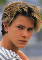 Exploring the Legacy: River Phoenix Height in Feet
