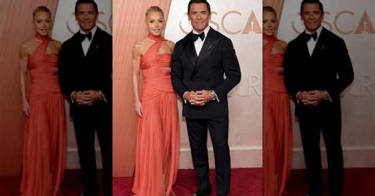 How Tall Is Mark Consuelos