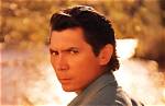 Lou Diamond Phillips ·
