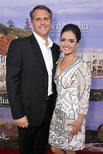 Scott Sveslosky Bio, Wiki, Age, Height, Family, First, Wife, Children, Danica Mckellar, Attorney, and Net Worth