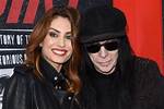 Seraina Schonenberger, Mick Mars, Body, Career & Net Worth