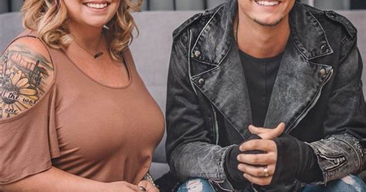 'Teen Mom' Stars Catelynn Lowell and Tyler Baltierra Share Sweet Photo with All Four Daughters Inclu