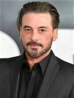 The Latest Updates on Skeet Ulrich's Wife in 2024