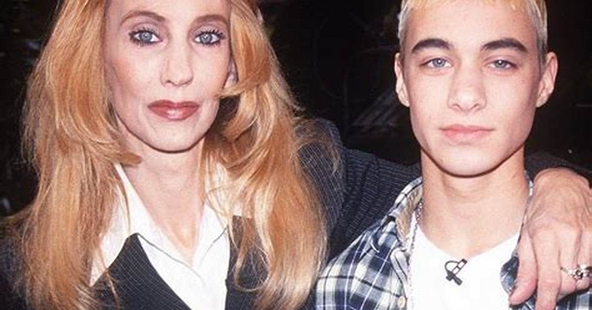 Uncover the Identity of Eminem's Sibling: the Sister Behind the Famous Rapper