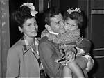 Unraveling the Connection: Are Nancy Sinatra and Frank Sinatra Related?