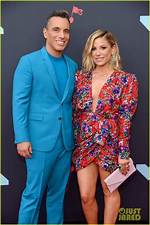 Unraveling the Mystery: Is Sebastian Maniscalco Married?