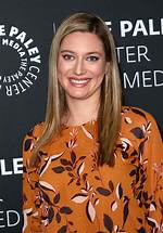 Unraveling the Mystery: Where Does Zoe Perry Live?