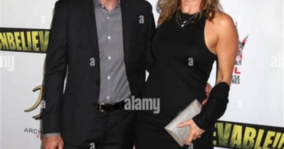 Unveiling the Intriguing Dynamics of Dina Meyer's Relationships