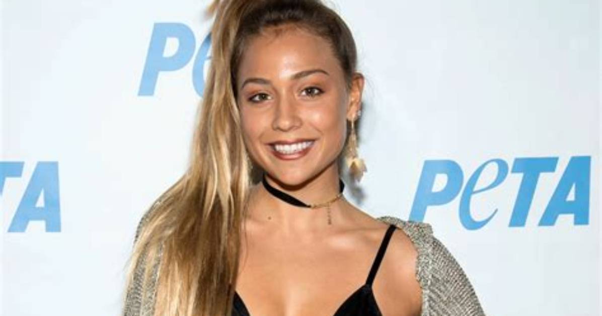 Unveiling Tia Blanco's Age: a Profile of the Surfing Prodigy