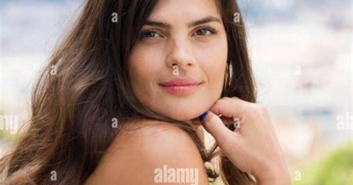 Who Is Eloise Valli? Everything to Know About the Actress Who Plays Jennifer Paoli in Freindzone