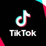 Who Is Kirsten Singer on Tiktok? Hooters Server Famous from Tips Money – Instagram