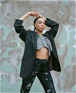 Zsela Thompson ·